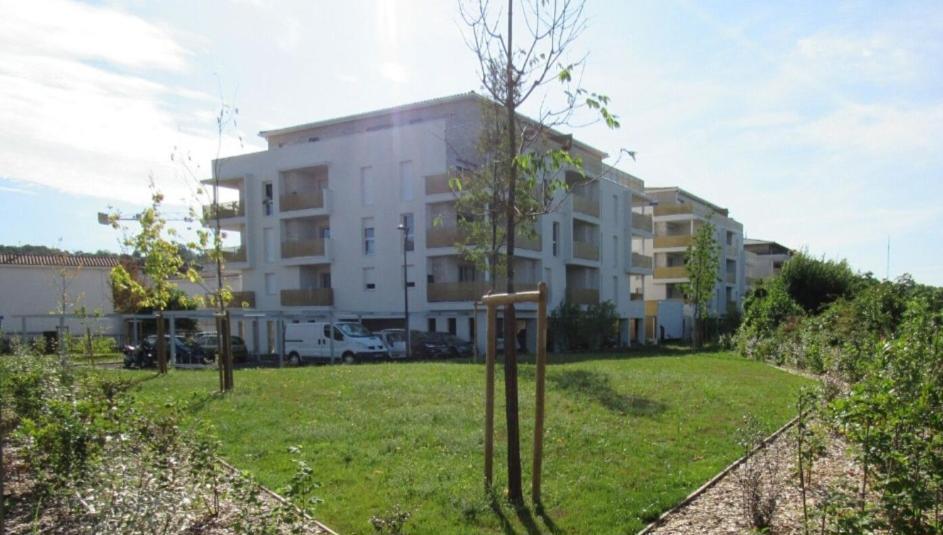 Avec 2 Chambres, Un Parking Prive, Terrasse, A Floirac-arkea Arena Bordeaux Appartement *