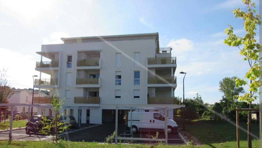 Avec 2 Chambres, Un Parking Prive, Terrasse, A Floirac-arkea Arena Bordeaux Appartement Floirac (Gironde)