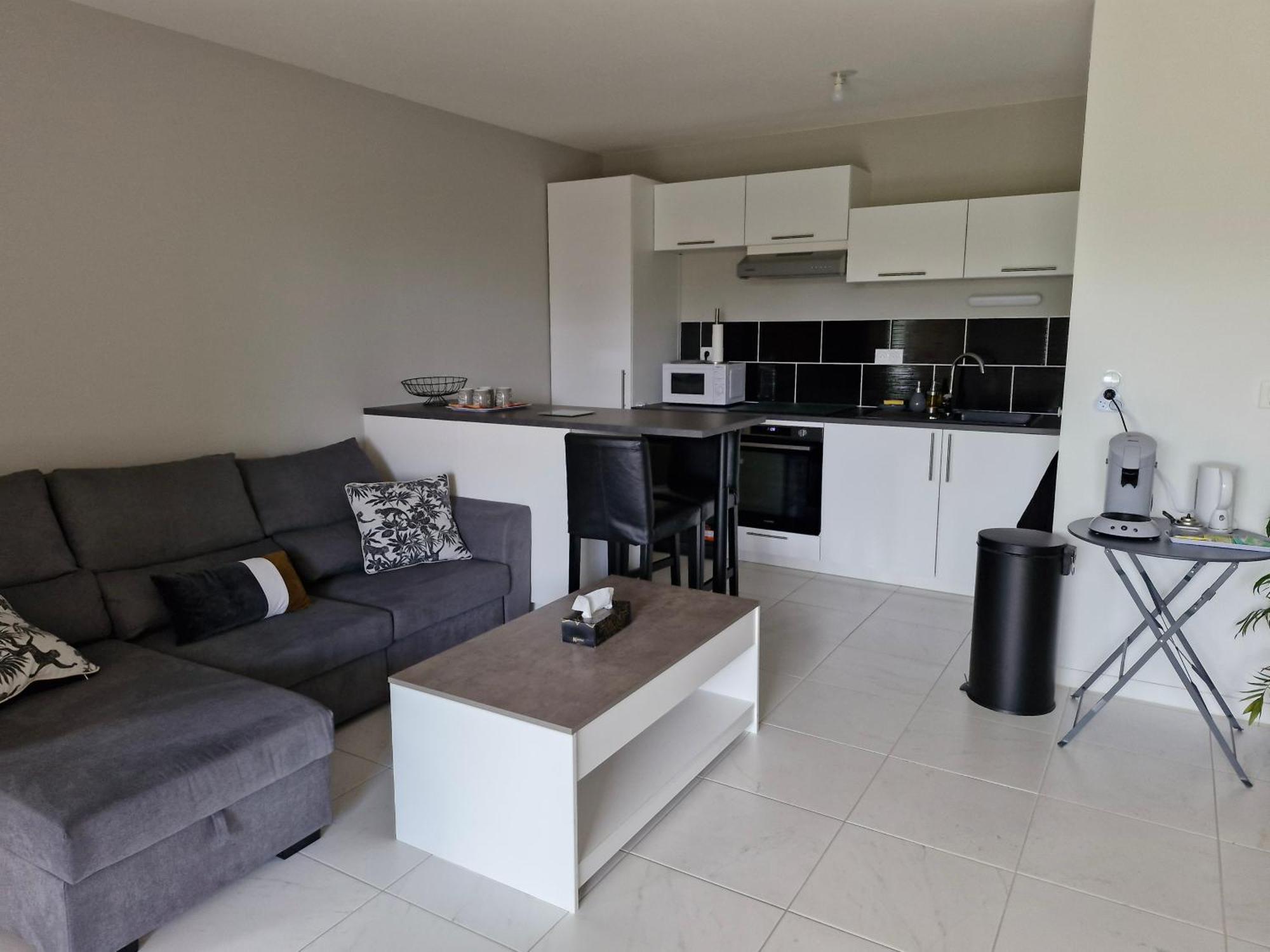 Avec 2 Chambres, Un Parking Prive, Terrasse, A Floirac-arkea Arena Bordeaux Appartement *